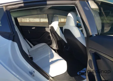 2023 Tesla Model 3 Performance Dual Motor All-Wheel Drive z USA, uszkodzony, nr VIN 5YJ3E1EC4PF581537